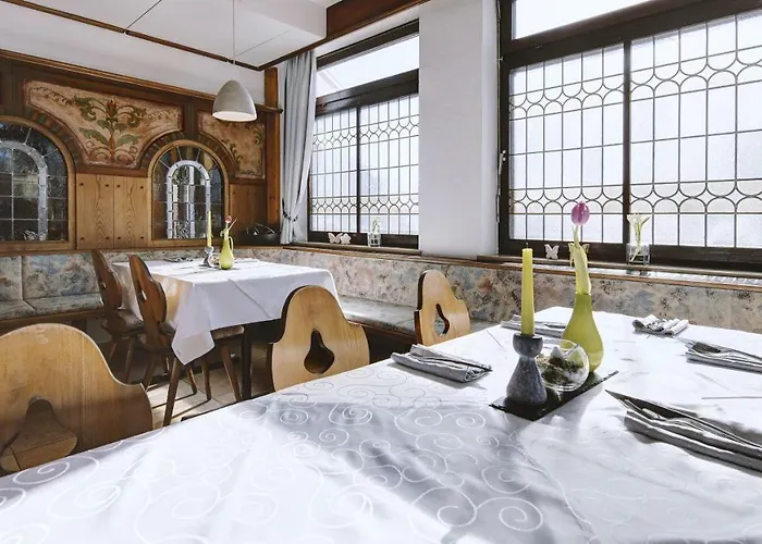 Restaurant Austueble 엘힝겐